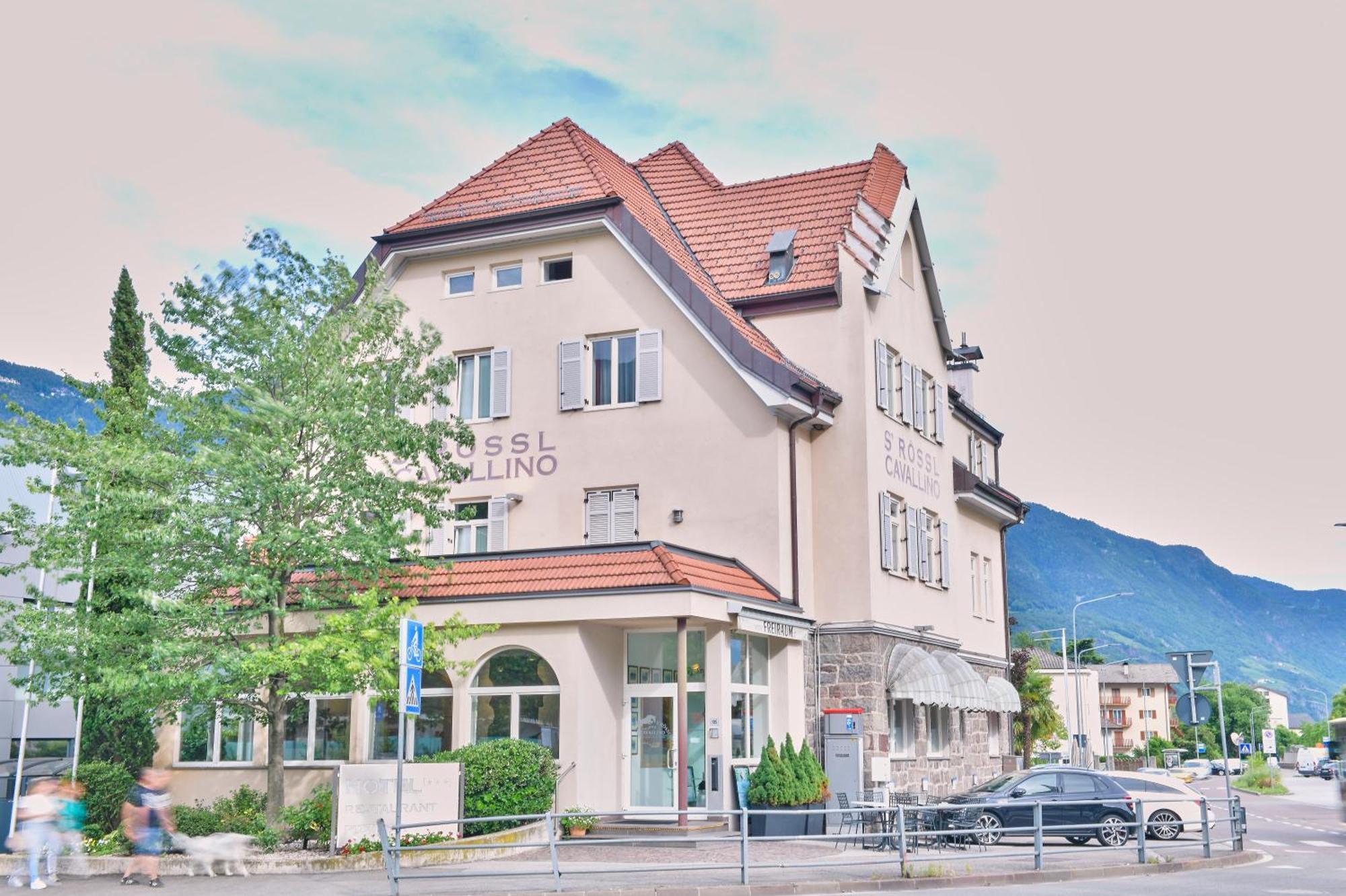 Albergo Cavallino S'Roessl Merano Exterior foto